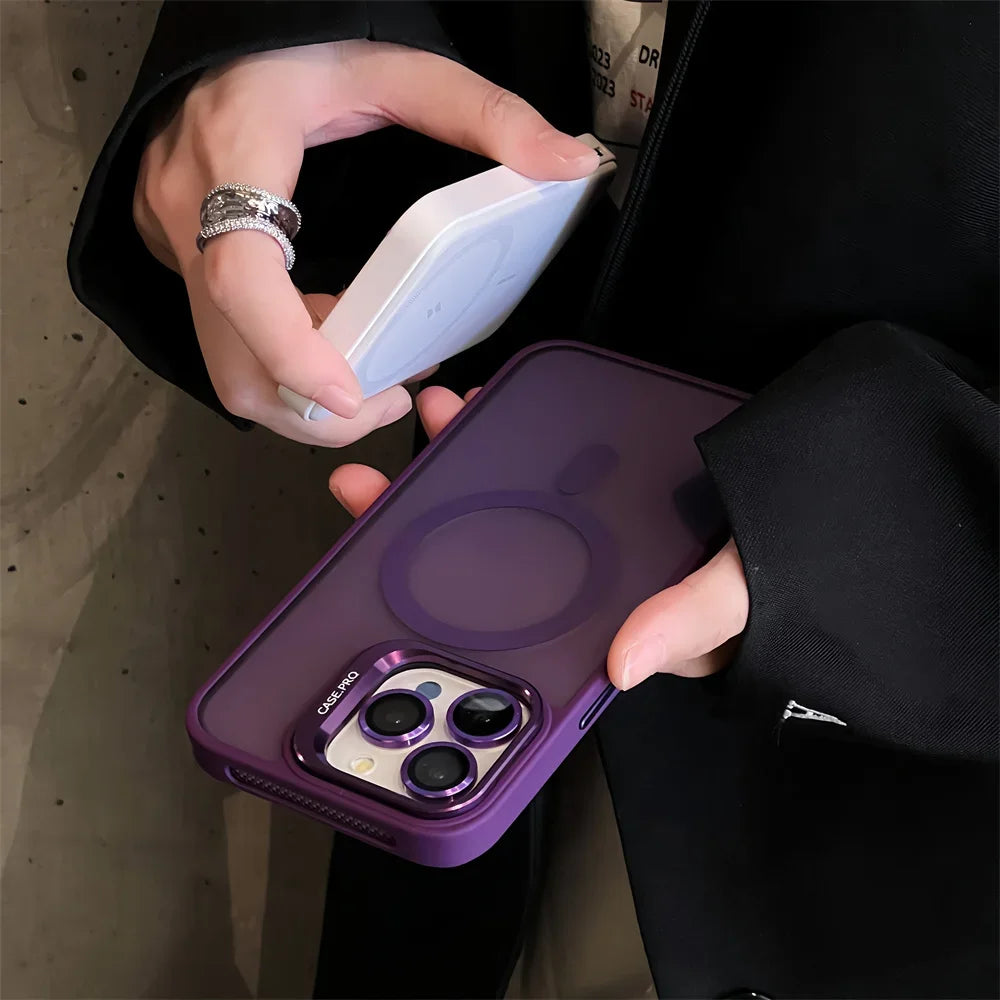 Elegant Metal Bracket Kickstand Case - iPhone 16 Series